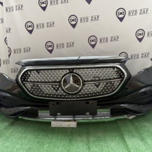 Бампер передний Mercedes Benz E-class AMG W214 в отличном состоянии, оригинал, в наличии в России.