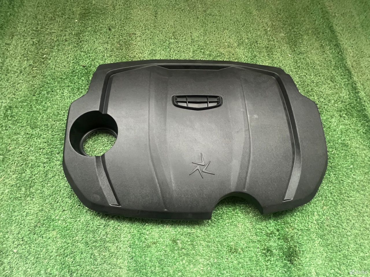 Декоративная крышка двигателя Geely Atlas new, Coolray new, Boyue Cool, 1,5. ОРИГИНАЛ, НОВАЯ! Состояние отличное.