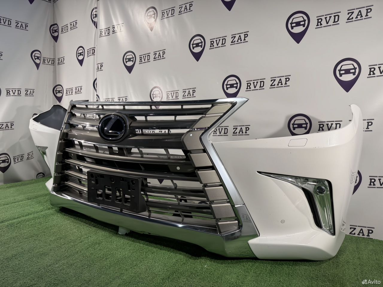Бампер передний Lexus LX570 2015-2023 в отличном состоянии, оригинал, в наличии в России. Все формы оплаты.