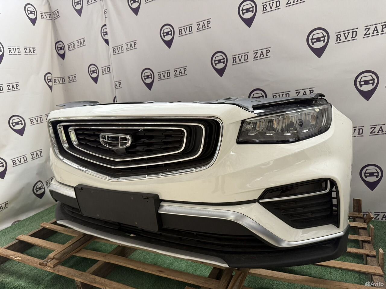 Ноускат GEELY ATLAS Pro в отличном состоянии, подходит для моделей 2019-2025. В наличии в России, актуальные цены.