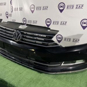 Бампер передний Volkswagen Passat B8 2014-2020 в хорошем состоянии, оригинал, в наличии в России.