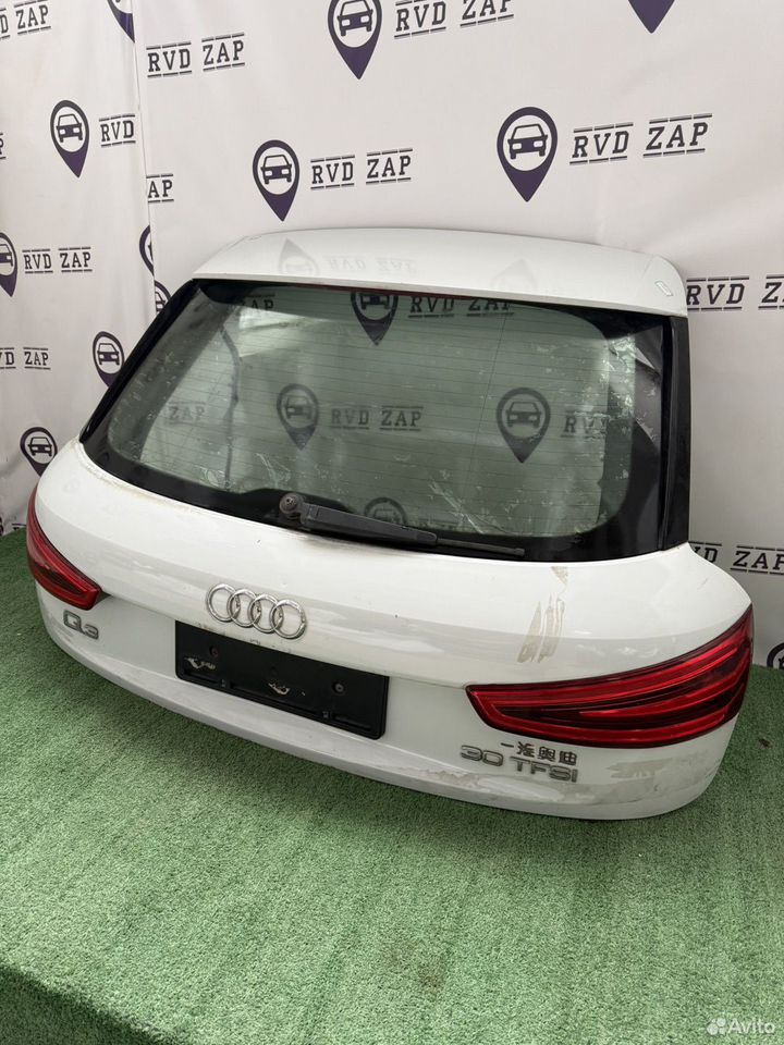 Крышка багажника Audi Q3 8U (2011—2018) в отличном состоянии, с фонарями и камерой, под покраску.