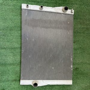 Радиатор охлаждения BMW X5/X6 F15/F16 3.0 N57D30 в отличном состоянии. Новый не оригинал, доставка любыми ТК.